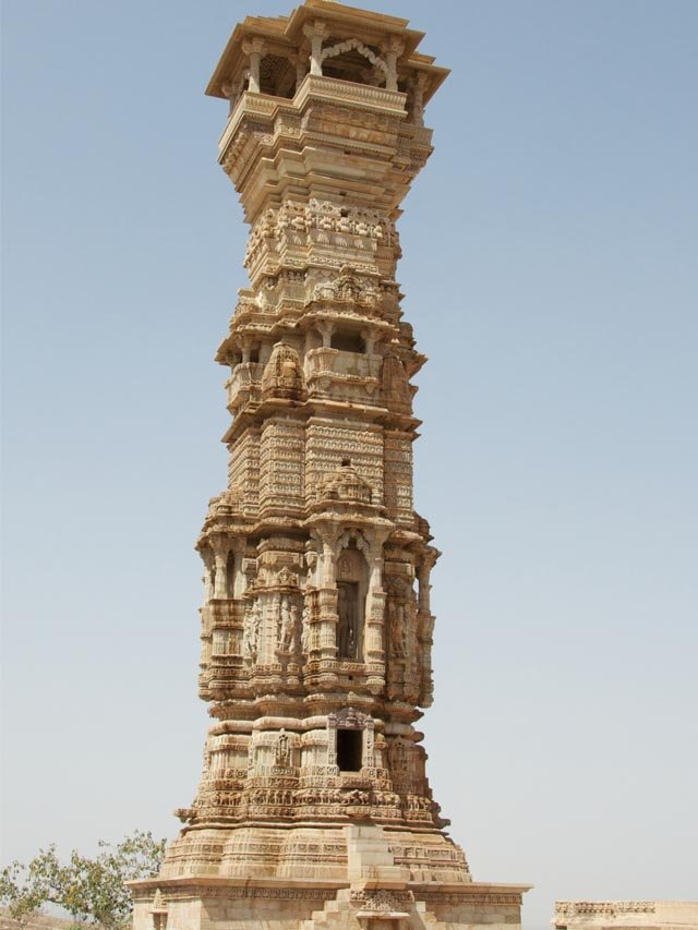 विजय स्तम्भ क्यों प्रसिद्ध है
